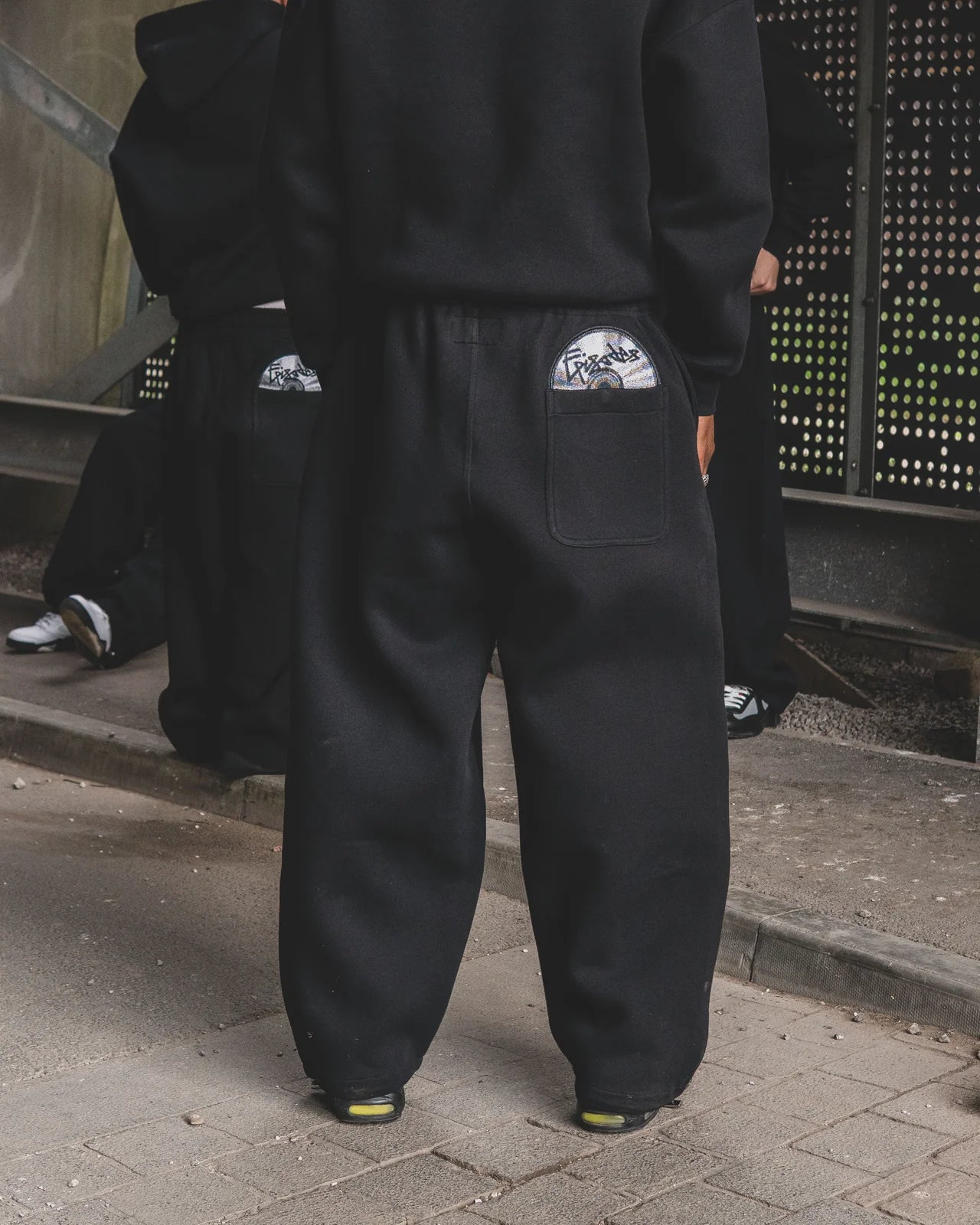 Disc Graphic Tracksuit – 2 Piece Set