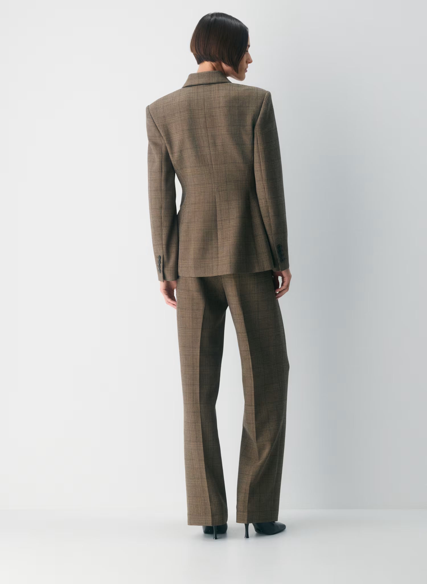 Women’s Blazer – Elegant & Versatile